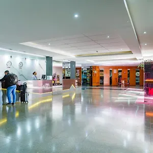Apart-hotel Flat Centro De - Garvey Park 812